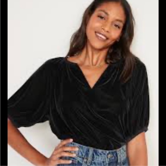 Old Navy Sz 2X Black Velvet Blouse Top NWT - Picture 2 of 6